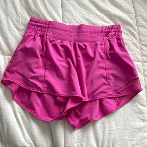Lululemon high-rise hotty hot shorts